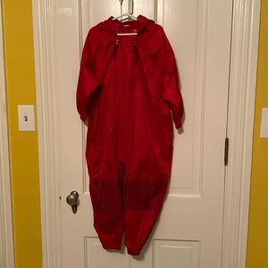Preowned waterproof one piece suit in good condition.